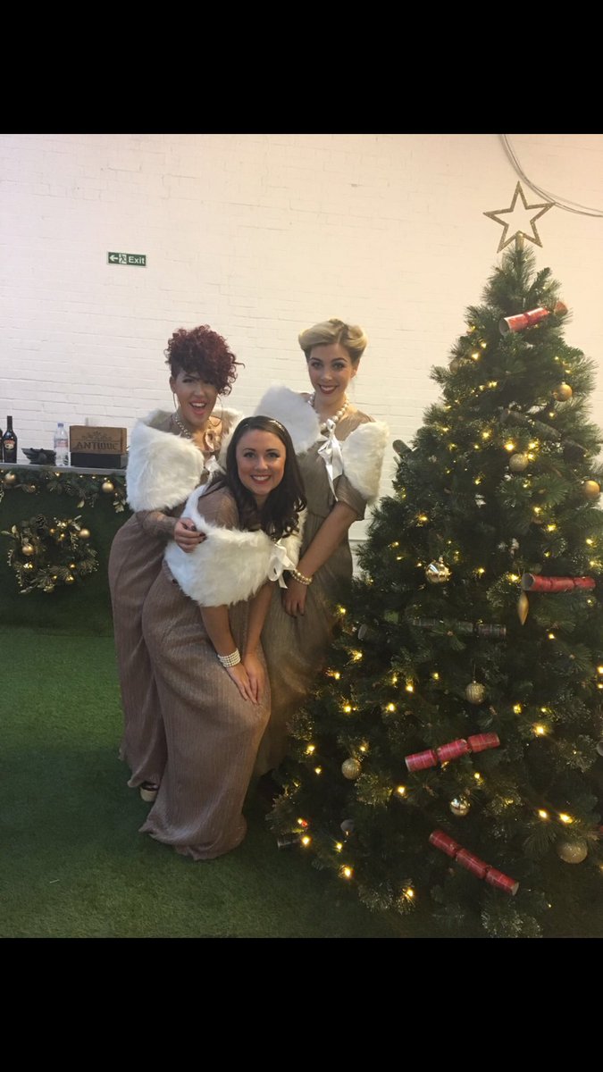 Having a Gatsby themed Xmas party this year? Check out these fabulous ladies for some swing,jazz and modern vintage songs!