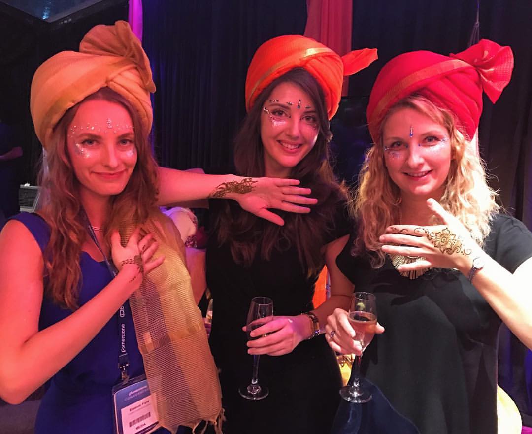 LucySteadman's tweet photo. Still finding glitter and scrubbing off this henna post-#CSODconf16 ... oh, and shaking off a cold too :( What a week. https://t.co/EZu8UGwnAl