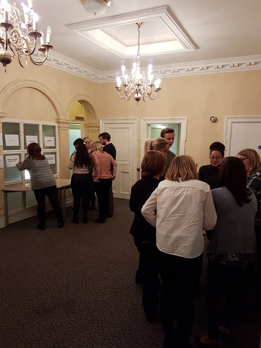 jiw1987's tweet photo. Brains getting engaged at the energiser... some pretty wild guesses this morning! #skilfulNES #CRworkshop #space https://t.co/gACpbZWVUh