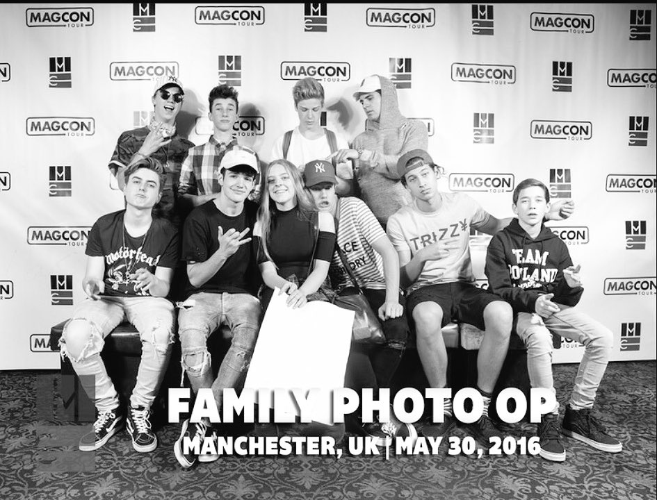 HopefulOlzanski's tweet photo. @HopefulOlzanski 8. 30/05/16 Magcon&amp;Meeting most of bubbly 💫 https://t.co/7B8XoOG4jh