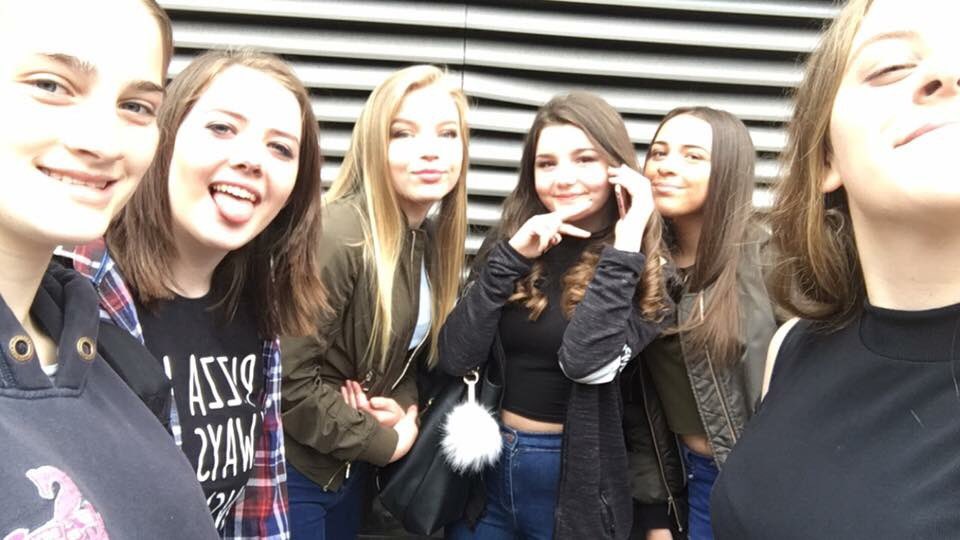 HopefulOlzanski's tweet photo. @HopefulOlzanski 8. 30/05/16 Magcon&amp;Meeting most of bubbly 💫 https://t.co/7B8XoOG4jh
