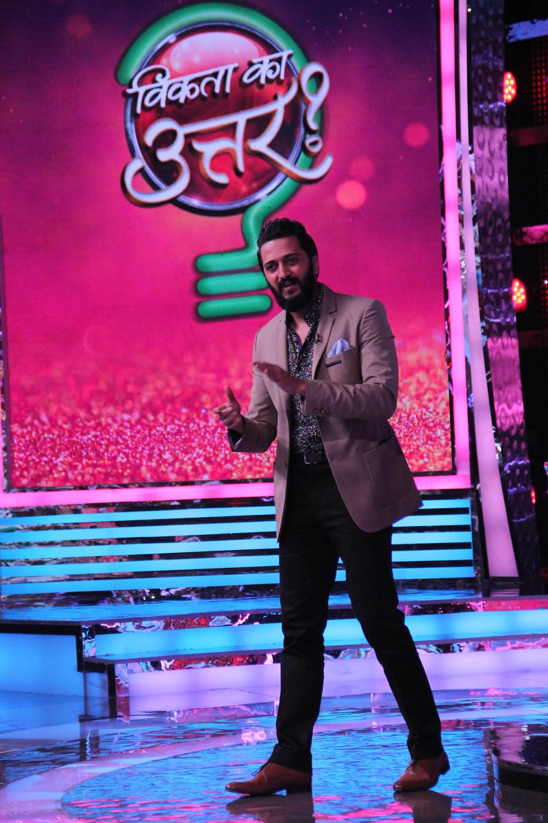 AlbertoTorresiS's tweet photo. @Riteishd rocks three looks with his Alberto Torresi shoes on @StarPravah. : Shop: https://t.co/xCXdDCGUg2 #CelebrityStyle #AttitudeInStyle https://t.co/YFMDOGorc1