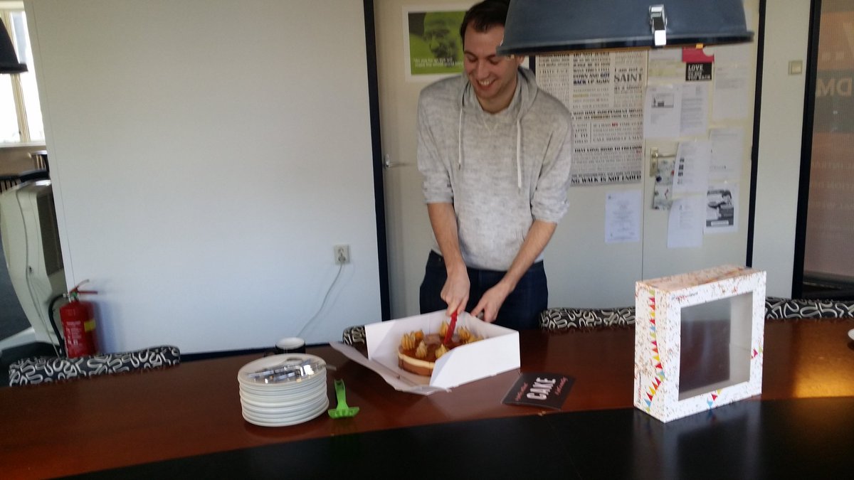 Taart van een tevreden klant, levert tevreden en blije developers op! Dank <a href="/UnescoIHE/">UNESCO-IHE</a>