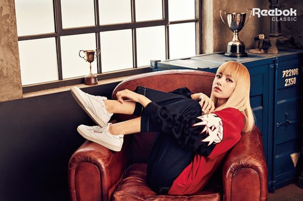 Black pink cheap reebok photoshoot