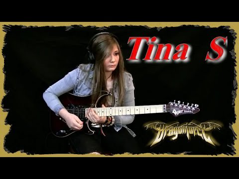 Bumpitees's tweet photo. She Is 15. She May Be The Best Guitarist In The World - https://t.co/JDz6MHwmjp https://t.co/WSC4nW9W5R