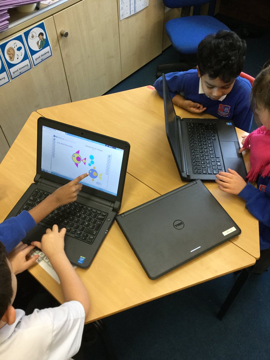 MissPaalanen's tweet image. All sorts of shapes in Maths today! #Maths #2Dshapes #sortingshapes #shapepictures #mymaths #shapebingo @Centralprimary