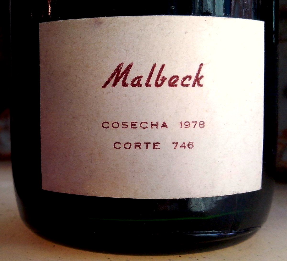 Albertosoria's tweet photo. #Vino. El #Malbec, antes se llamaba #Malbeck, x un viticultor húngaro en Francia
https://t.co/aObFUhNEYi https://t.co/K9gN3kjx2A