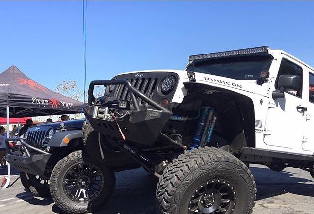 RUTAS_4WD's tweet image. La vida es una… así que vive la vida #OffRoad a todo dar. ¡Vívela con los mejores #Procompve! #Buenosdías  @ProcompVe