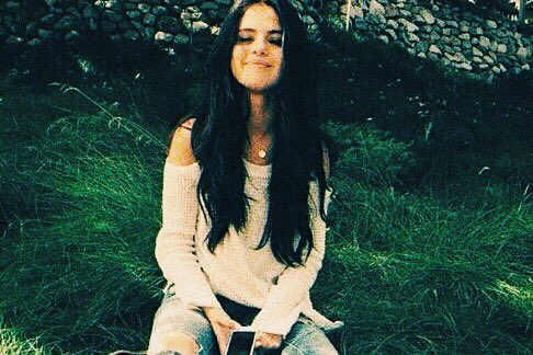 I wanna be with you, I wanna dance with you.