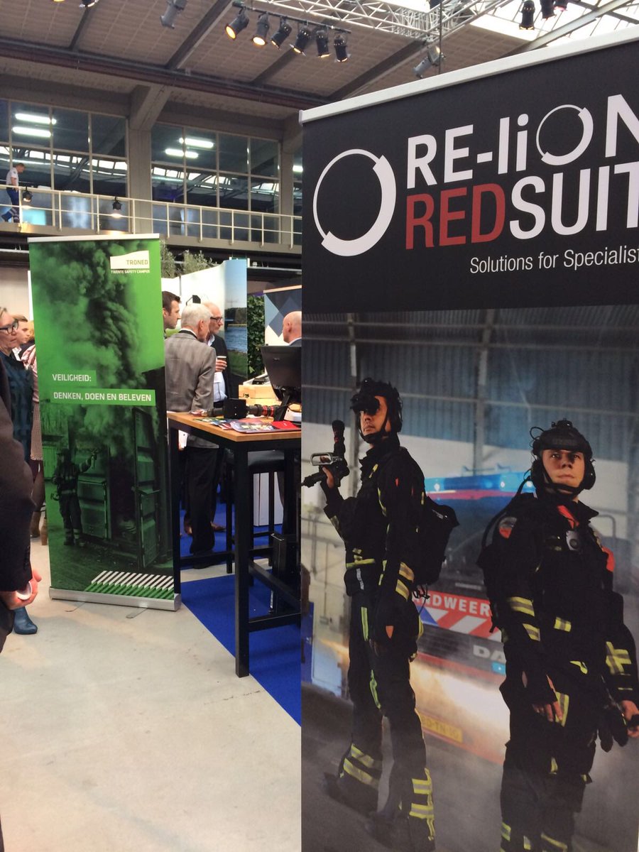 #VIC2016 RedSuit valt in de smaak bij zowel manschap als minister. Innovatie <a href="/TRONED1/">TRONED</a> <a href="/BrandweerTwente/">Brandweer Twente</a>
