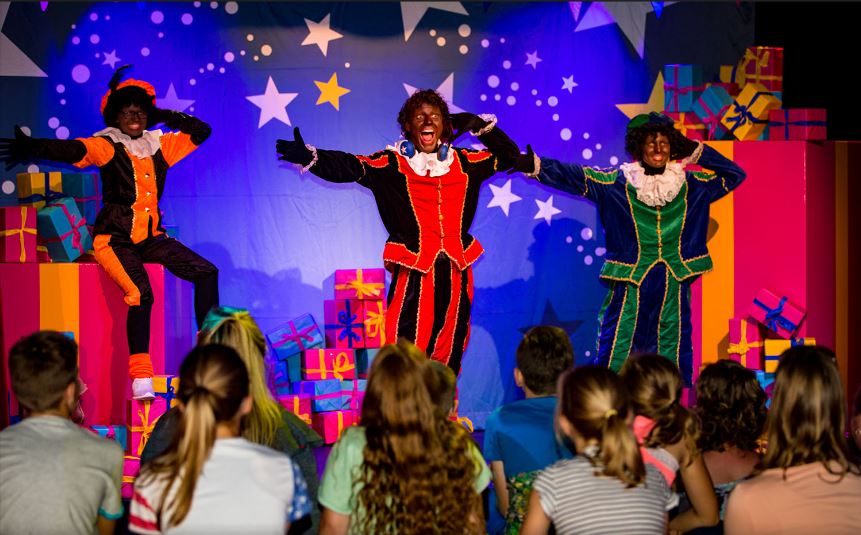 Vandaag is het Mega Sint Spektakel in de Julianatoren! Zo gaaf! Er zijn nog kaarten beschikbaar. Koop je tickets op: megasintspektakel.nl