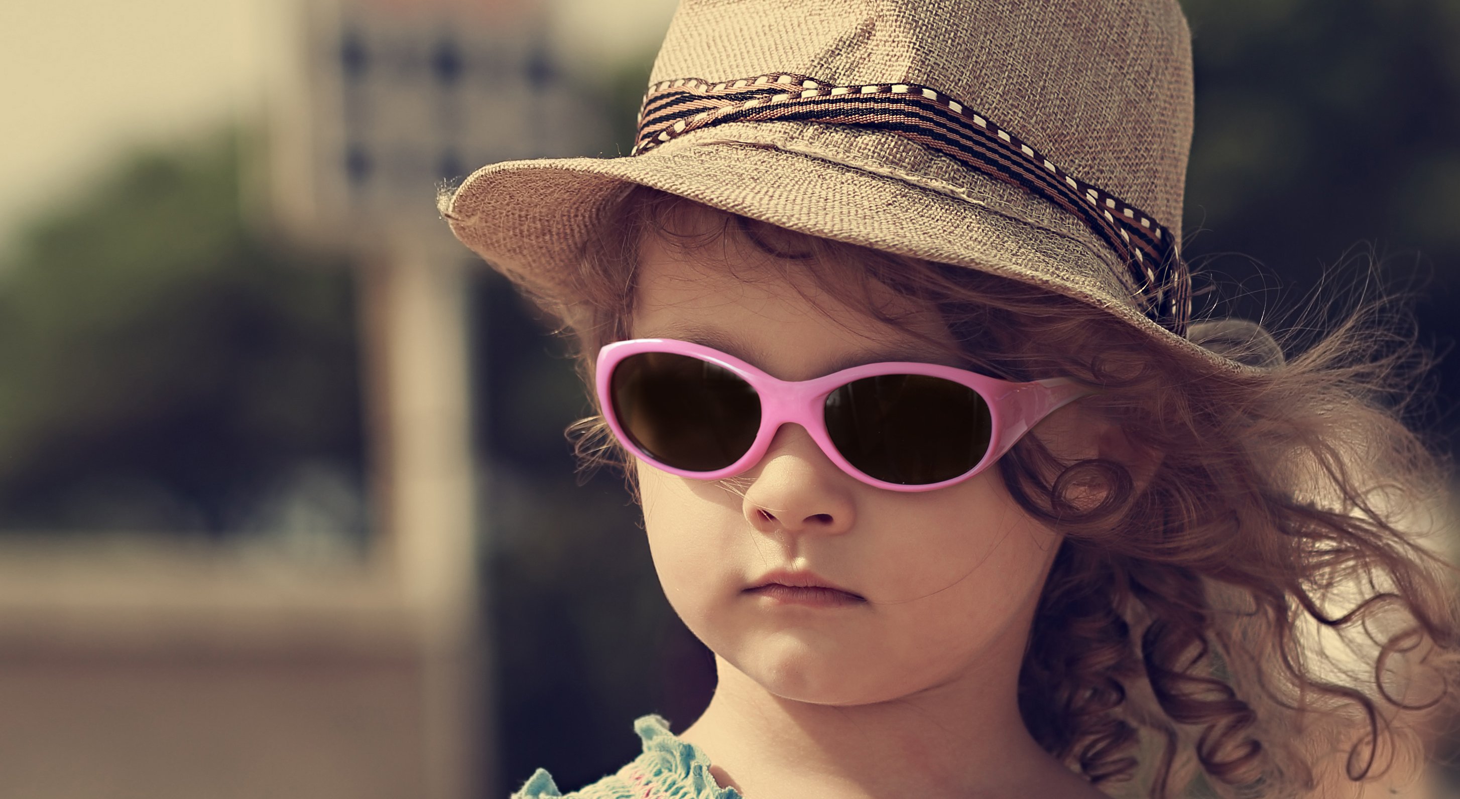Kid Wear Sunglasses