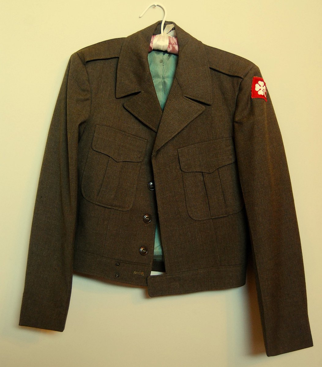 alisaamazingvtg's tweet photo. Vintage Ike Jacket - M1950 - Fourth United States Army
https://t.co/4MTHAEHDwk
#IkeJacket #lindyhop #1950s https://t.co/nkyihfXD62