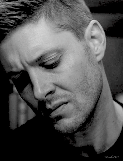 izulec1992's tweet photo. I know how you look into a mirror

And hate what you see 

#DeanWinchester #heartbroken https://t.co/0jqHDJDLPi