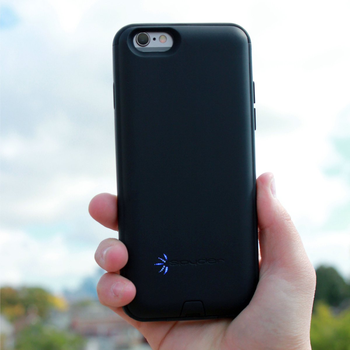 spyderstyle's tweet photo. Our #PowerShadow #batterycase makes a perfect travel accessory, especially when you need more battery life. #TravelTuesday https://t.co/BJN9oDjxca