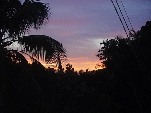 TracyNorbal's tweet photo. Amazing  sunset in #StLucia https://t.co/tlhG4FENCX