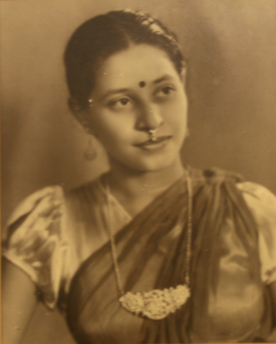 CollegeHouseCol's tweet image. #RanjanaThangaraja, the famous #SriLankan #dancer and owner @CollegeHouse. An #airbnb with a #glamourous #history. #Accommodation #Colombo.