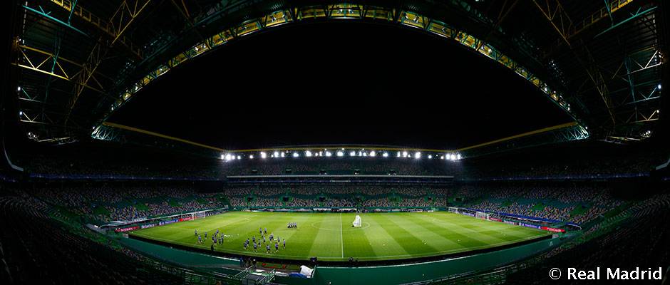 realmadridarab's tweet photo. 🏟☝️🇵🇹  #RMUCL
سنلعب الليلة في ملعب خوسيه الفالادي للمرة الأولى.

🎥 https://t.co/V7BaBBAJwk 🎥

#ريال_مدريد #هلا_مدريد https://t.co/Z6yLx7vrrx