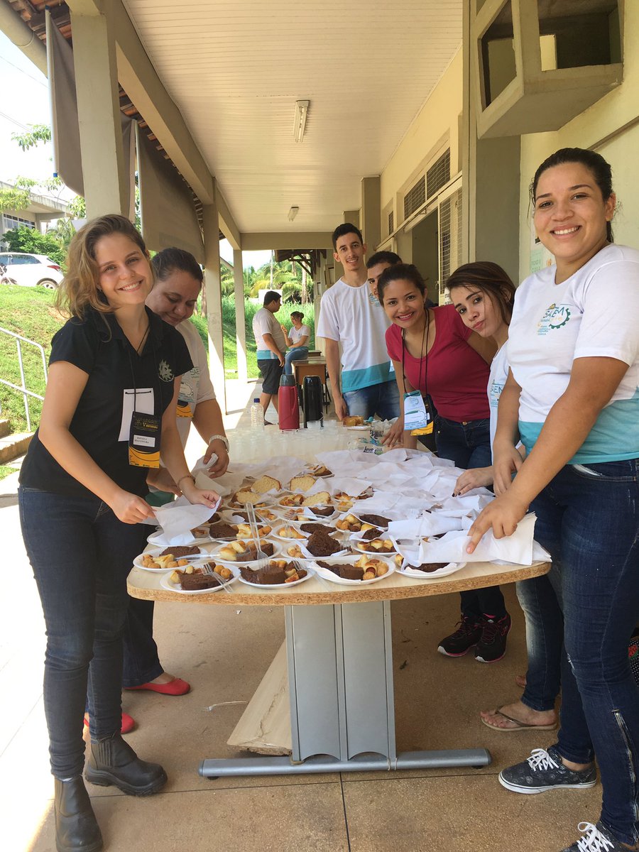 SaemUnifesspa's tweet photo. Comissão organizadora responsável pelo coffee-break da SAEM 2016! #saem2016 #unifesspa https://t.co/ru850I5gRJ