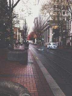 lifeadventuress's tweet photo. Portland, Oregon https://t.co/cS7S8x1wyK