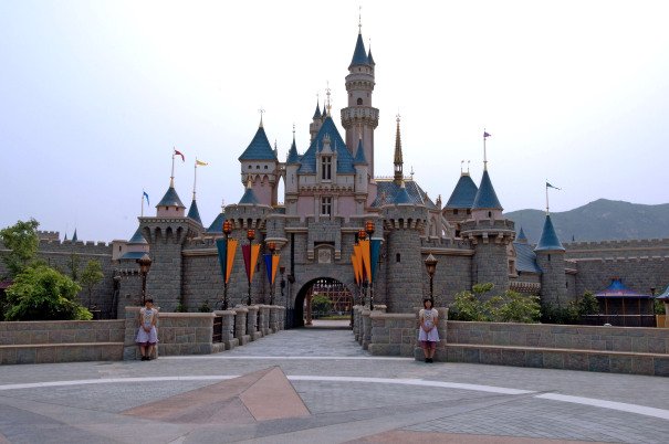 Hong Kong Disneyland In $1.4B Expansion; Sundance London Sets 2017 Dates — Global Briefs deadline.com/2016/11/hong-k…