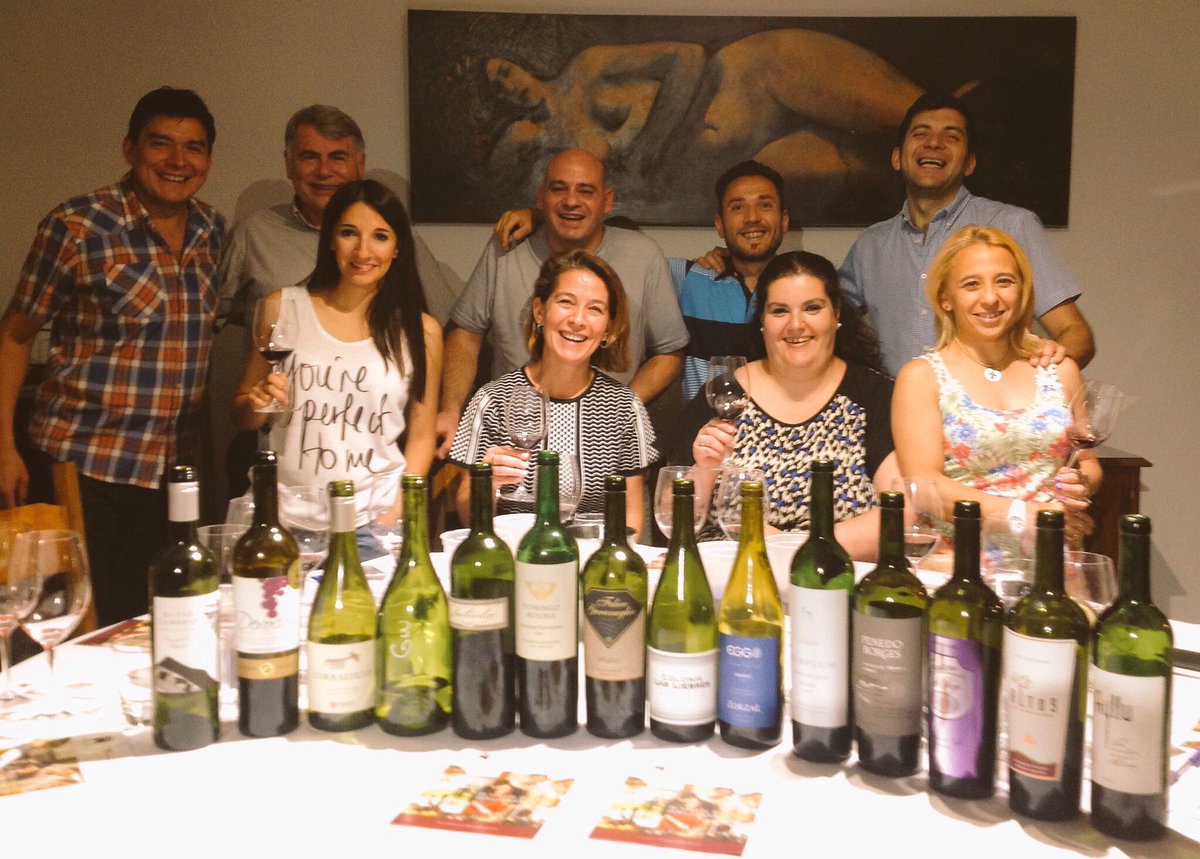 Reporte #EntrenamientoSensorial #Altitudes #Vinos del Mar al Cielo en nuestro espacio de #Mendoza #Sommelier  facebook.com/CulturaSommeli…