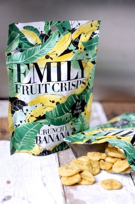 cookingkt's tweet image. Lightning quick edible festive gift idea: Dark Choc, Banana and Date Fridge Cake buff.ly/2fNJKBV @Emily_Crisps #ediblegifts #ad