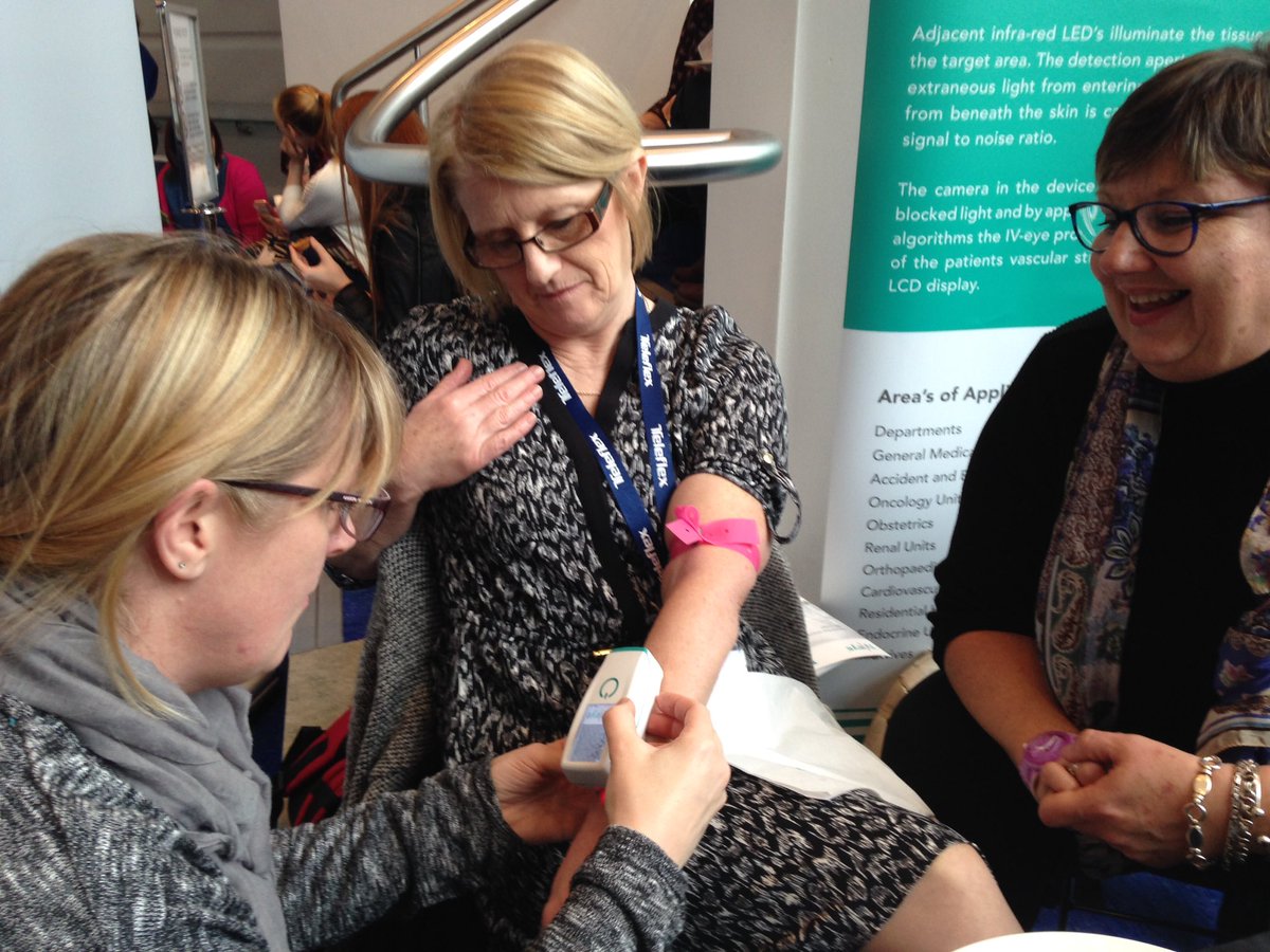 NovarixLtd's tweet photo. Live vein finding at #IPSIV16 with the #IVeye https://t.co/6fcR91yL9y