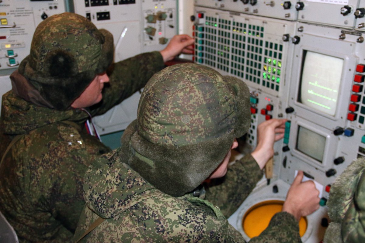 Военное боевое дежурство. Боевое дежурство. Боевое дежурство ПВО. Боевое дежурство РВСН. Боевое дежурство ВКС.