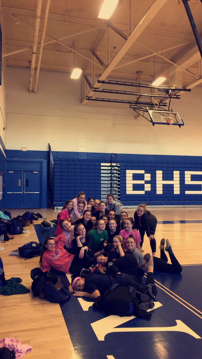 Practice before thanksgiving! Go wamps 💙