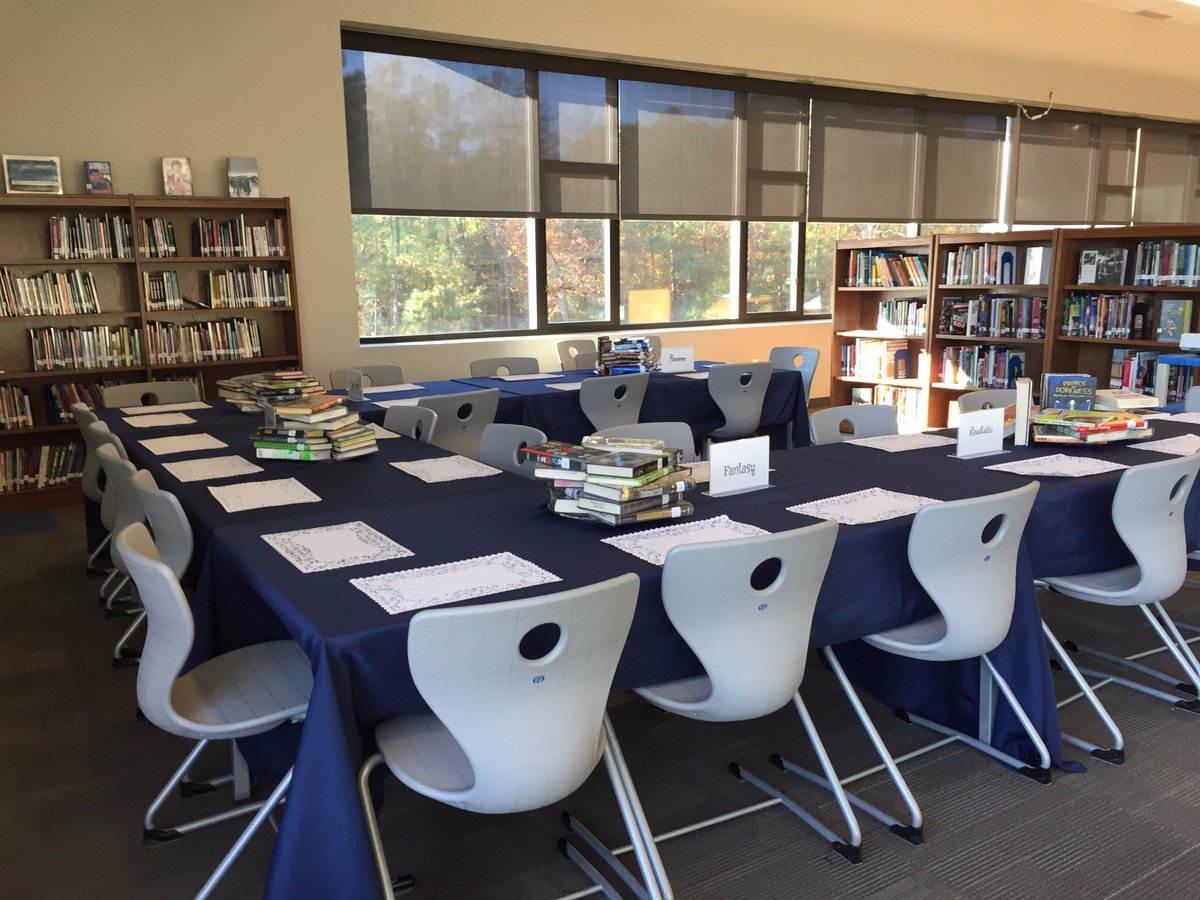 CMSReads's tweet photo. Book tasting set up.  Can't wait! #BookTasting  #BookFeast #Read #WeaReChapin https://t.co/G2gU9lCTMj