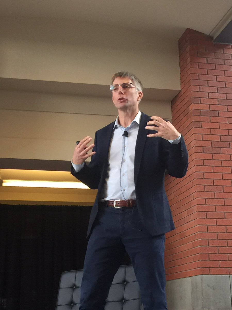 TheDeepster's tweet image. I&apos;m learning a lot about the oil &amp;amp; gas industry and Bob Espey is really engaging on a topic that is complex @ParklandFuel #ExecSeriesSAIT