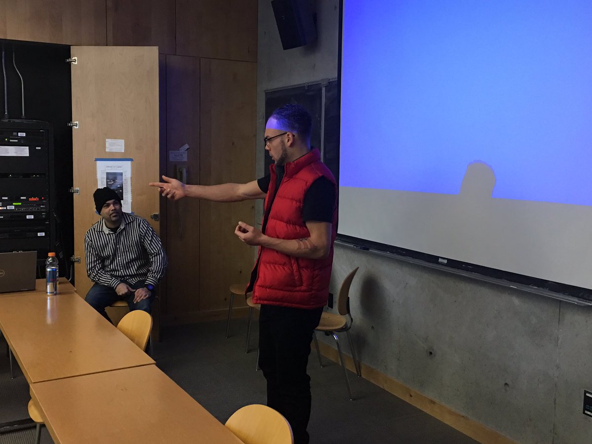 juang353's tweet photo. Excited to share a presentation with @RealLifeClick team empowering students to make dreams a reality! #LYS2016 #reallifestories https://t.co/w11X4oBKyx