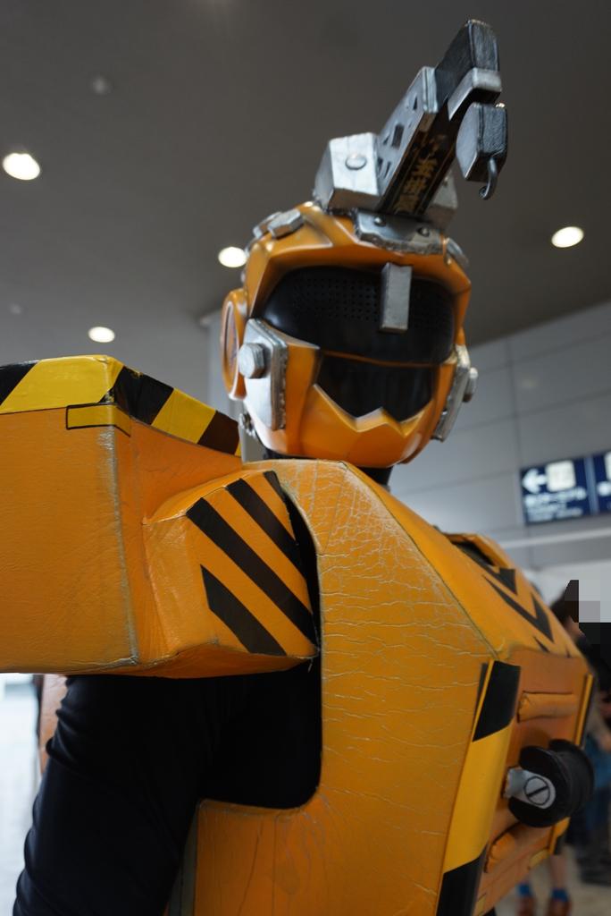 lovekumakuma's tweet photo. やっとお会い出来たクレンさん。お背中もパチリ📷
#JPF2016
#関西国際空港 https://t.co/XMo3QEZeqJ