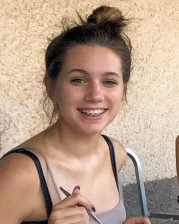 It takes 3.2sec to retweet and help find missing missing Jessica Baldwin-Evans 16 from #Crawley #London last seen on the 21/11 call 116 000