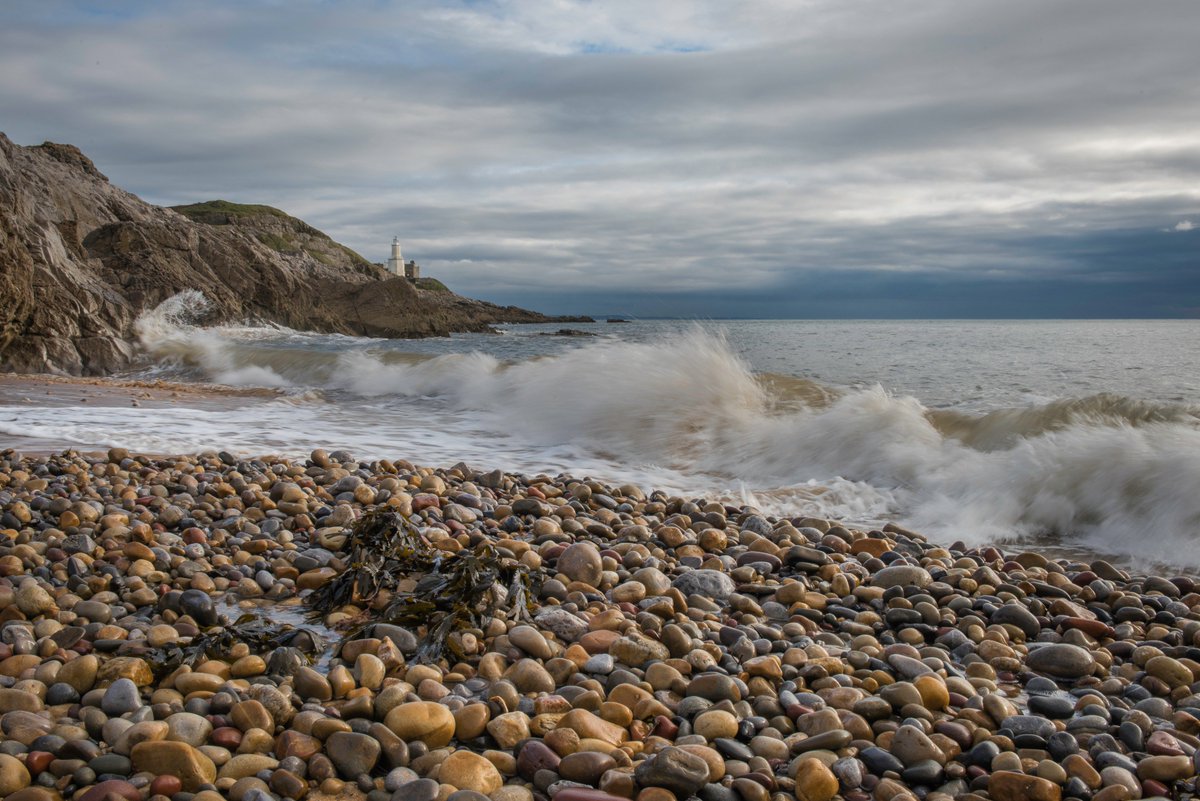 brynmorgan12's tweet photo. @ruthwignall Bracelet bay at lunchtime. https://t.co/ml9WdOjdoM