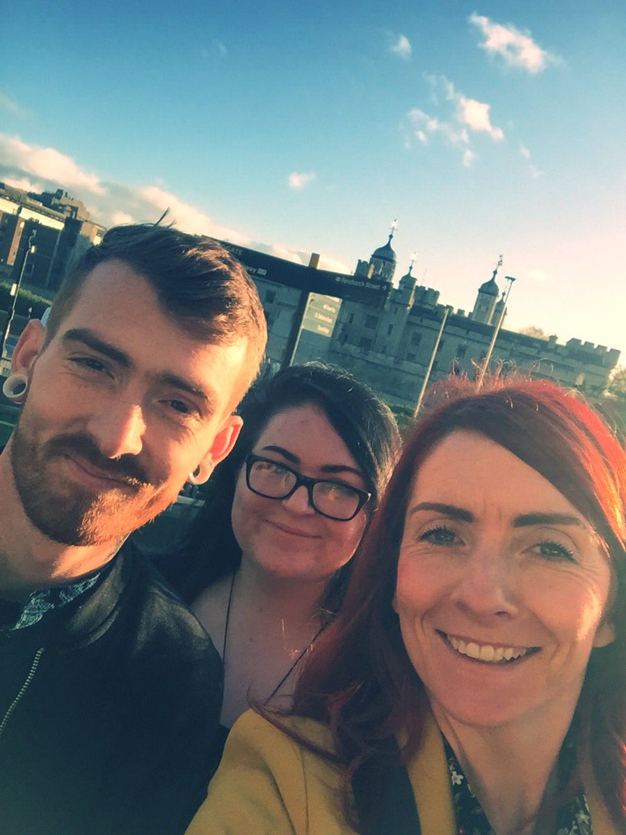 BlackberryGrove's tweet photo. We are *not* going to annoy you all day with our photos!! #wevebeenletout #toweroflondon #shortlisted #awardsbash 💜 https://t.co/VDyXG7JYWa