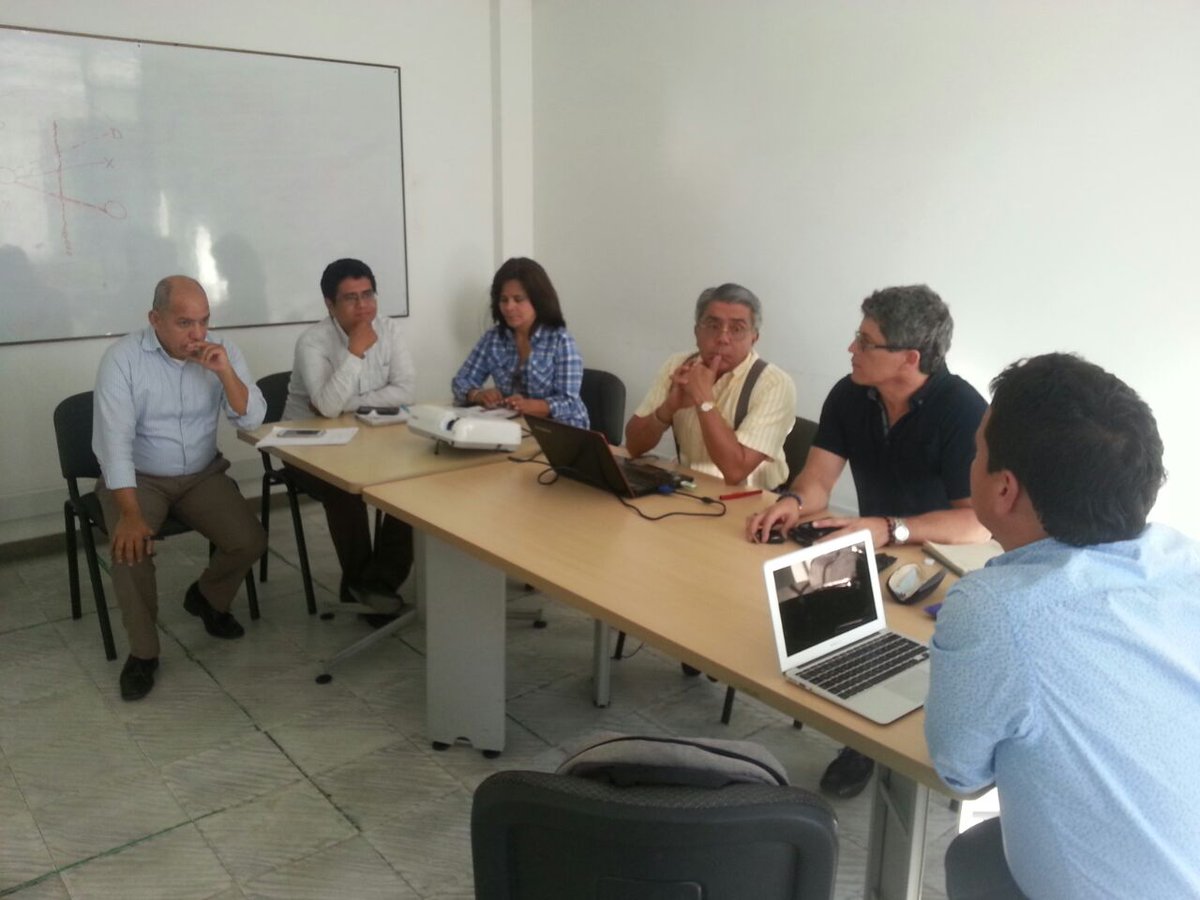 En los primeros pasos hacia un Sistema Departamental de CTI al servicio de la sociedad #innovacion <a href="/CIDTPereira/">Centro de Innovación</a> <a href="/Gob_Risaralda/">Gobernación de Risaralda</a> @RCompite