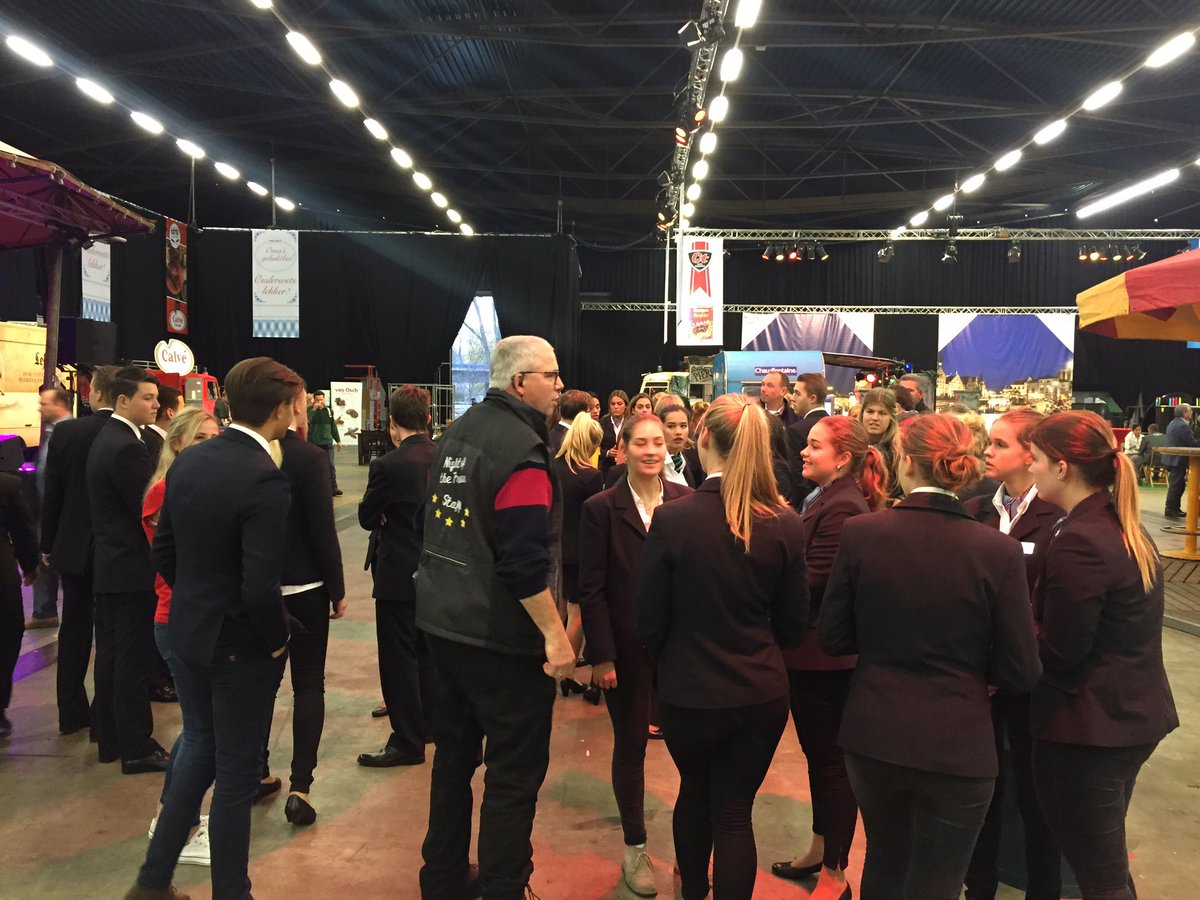 philipbrand's tweet photo. In @rotterdamahoy wordt alles in gereedheid gebracht voor een grootse ontvangst van klanten @sligro #notp2016 https://t.co/k3761XuC6Y