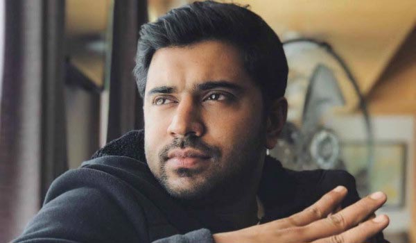 dinamalarweb's tweet photo. தமிழில் 6 படம் ; நிவின்பாலியின் 2017 டார்கெட்..! #nivinpauly #6tamil #2017target https://t.co/0j8PUfyGeN https://t.co/EqyN4aes81
