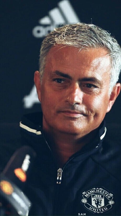 l_2qw's tweet photo. خلفيات للكوتش مورينهو #sport https://t.co/eh72M1vkF1