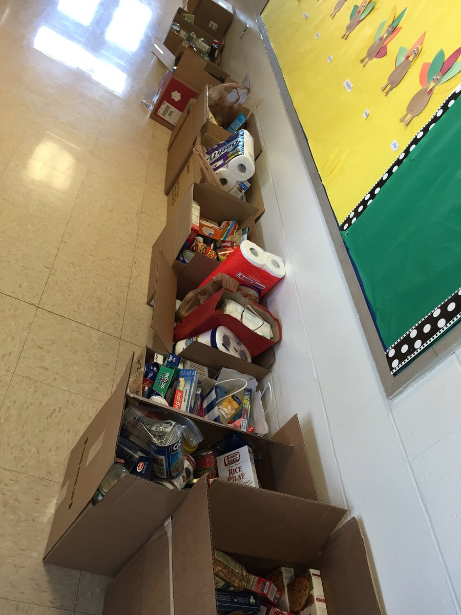 sthomp_gms's tweet photo. Thank you to all our families and students for sharing with families in need. Happy Thanksgiving. https://t.co/4e5kUxrGm7