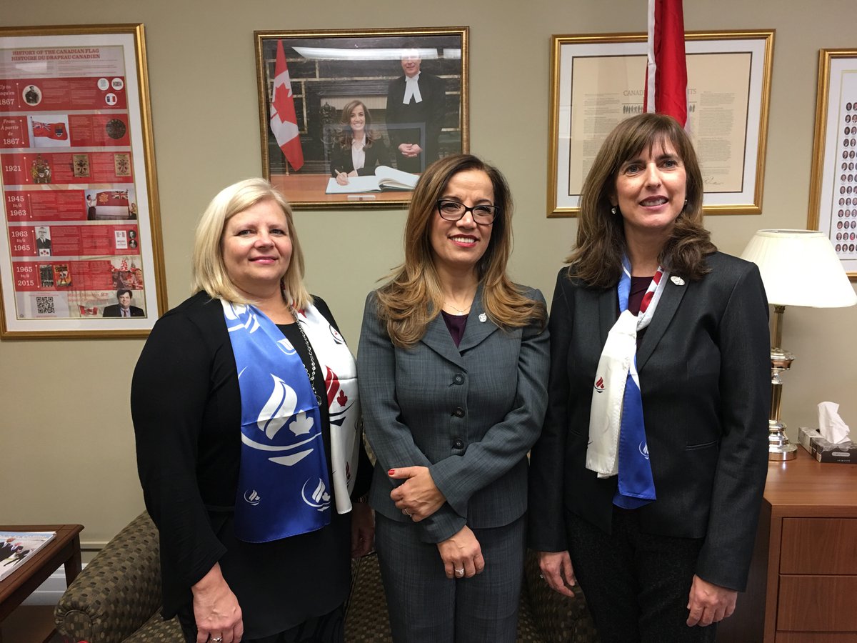 eva_nassif1's tweet photo. This morning, I had meeting with the #CanadianNursesAssociation. Great discussion about #homecare and #PalliativeCare options@janephilpott https://t.co/sUA5tFD43o