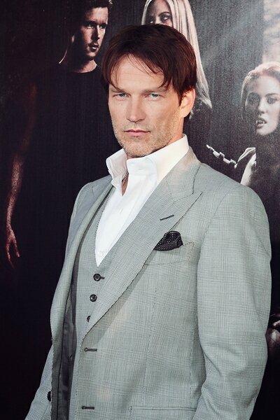 AnnSh0's tweet image. #Moyer piercing blue eyes 👀👀 
Brighten up your #Tuesdaymood 😩😁💃
Need some good batteries to recharge 😣😣👊👊