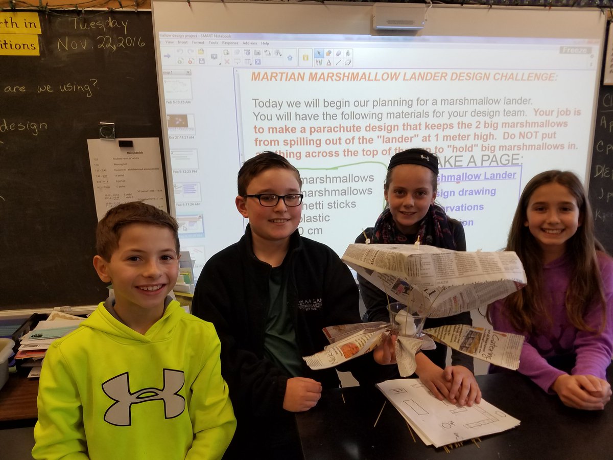 Here is D/E period's winning design...no lost million dollar marshmallows !! Creative teamwork...😉