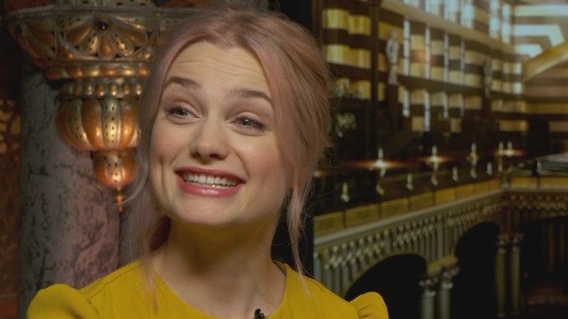 hotboxdeal's tweet photo. Seattle native shines in Fantastic Beasts and Where to Find Them https://t.co/3qJ6ZAJeXJ https://t.co/qZk899cWgB
