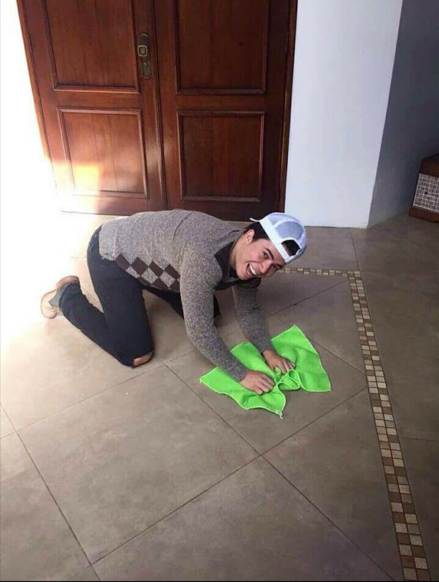 KT_hive's tweet photo. Liam and Niall albums coming out plus Harry's movies in 2017
Me:Hi mum
OH YEAH NIALL 
#MTVStarsNiallHoran https://t.co/P3fVQA4eT7