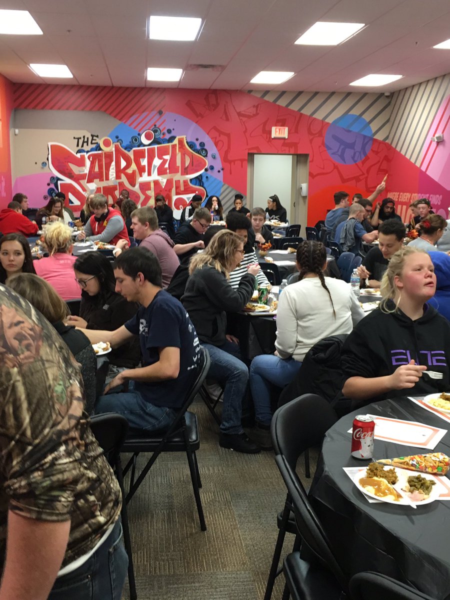 FCSDCurrInstruc's tweet photo. Thanksgiving dinner at Fairfield Academy!  Great kids, great staff, great community! https://t.co/1O2tS9zTRh