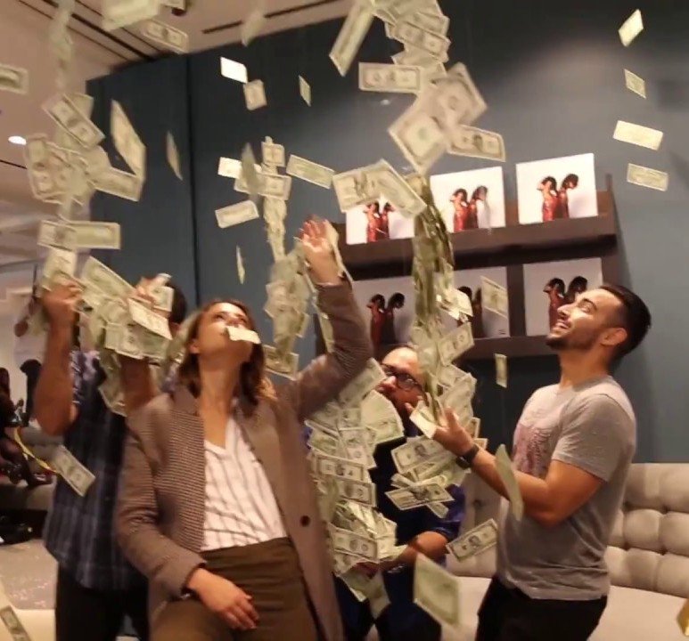 #MannequinChallenge , un reto que consiste en grabar un vídeo con muchos protagonistas totalmente congelados ante la cámara.