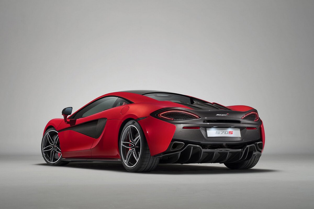 motorionline's tweet photo. #McLaren 570S Design Editions: la coupè dalle cinque espressioni di colorazioni [FOTO] #McLaren570S #DesignEditions https://t.co/ixZO6Drxzy https://t.co/g8L43CmqU6